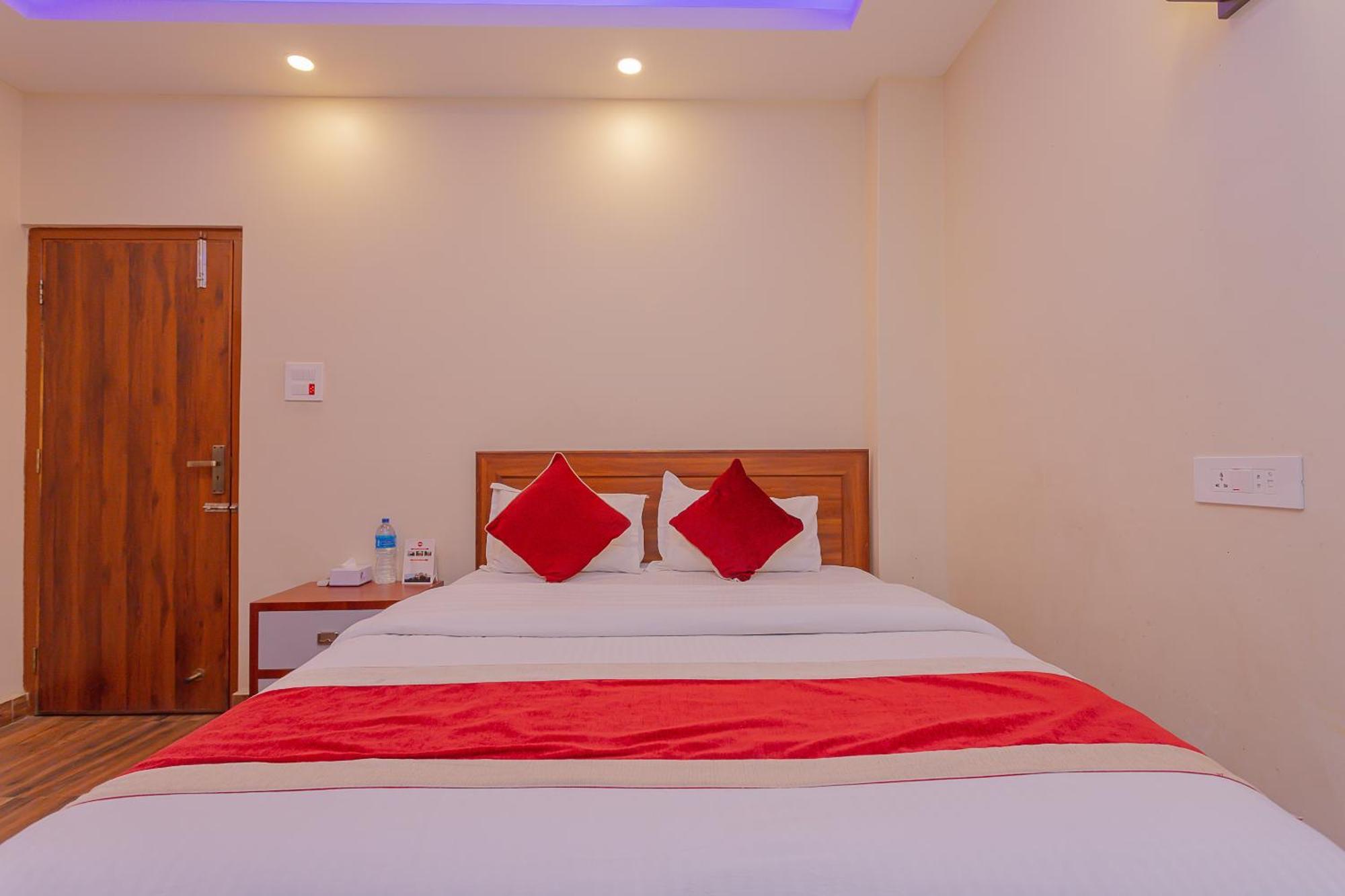 Oyo 799 Hotel Tik Tok Pvt Ltd. Κατμαντού Εξωτερικό φωτογραφία