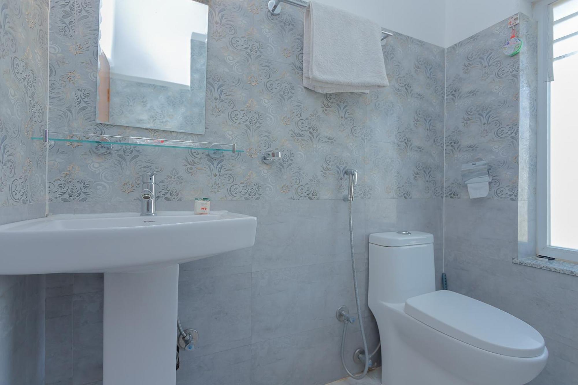 Oyo 799 Hotel Tik Tok Pvt Ltd. Κατμαντού Εξωτερικό φωτογραφία