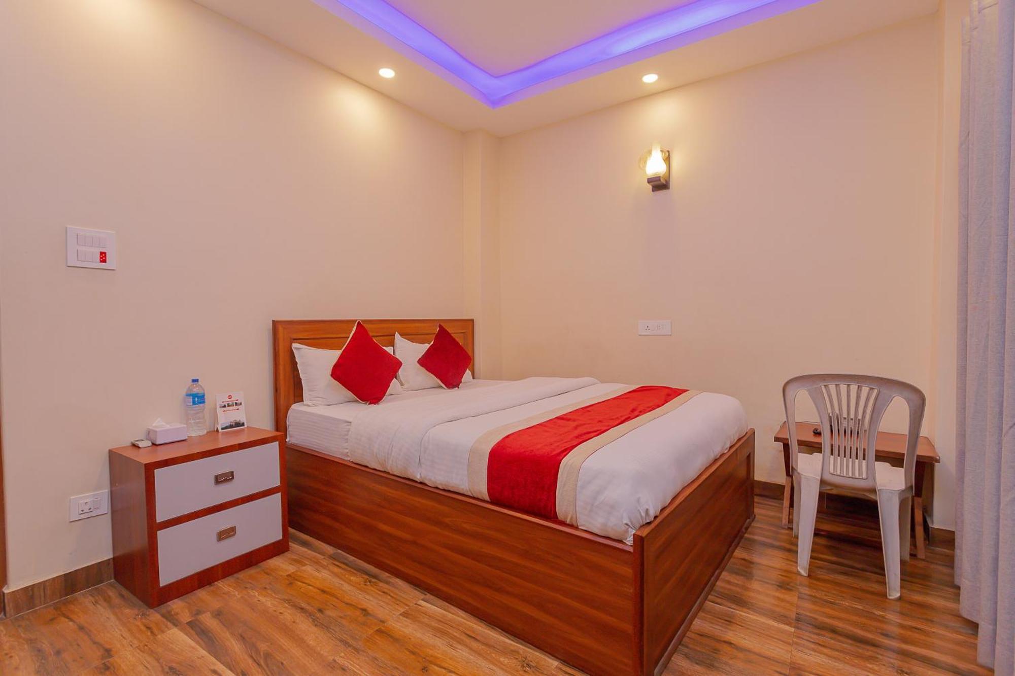 Oyo 799 Hotel Tik Tok Pvt Ltd. Κατμαντού Εξωτερικό φωτογραφία